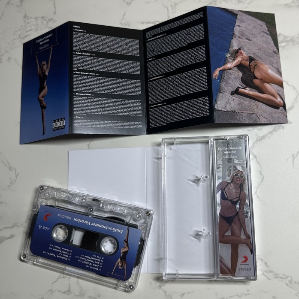 Miley Cyrus Cassette Tape | En - đánh giá và giá Audio Music Free
